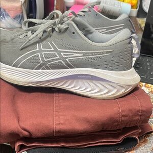 Gray Women's Running Shoes bundle for El Paso girl